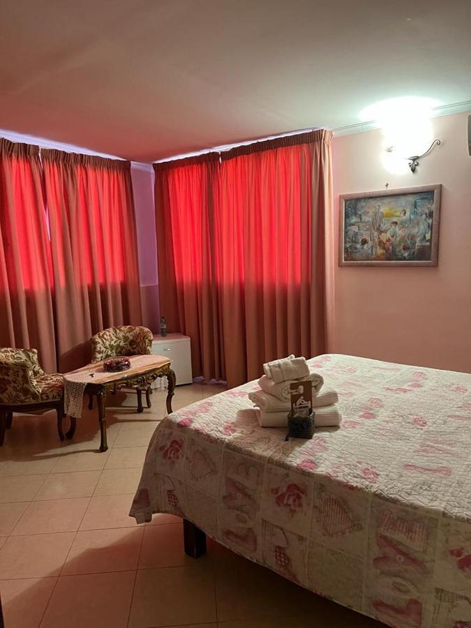 La Villa Del Patrizio Όστια Αντίκα Εξωτερικό φωτογραφία