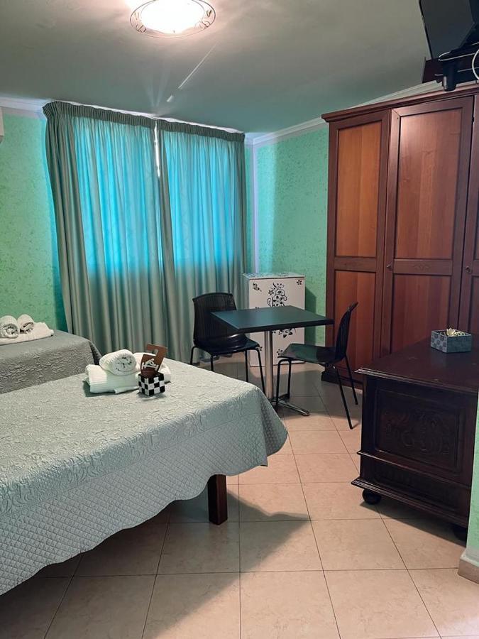 La Villa Del Patrizio Όστια Αντίκα Εξωτερικό φωτογραφία